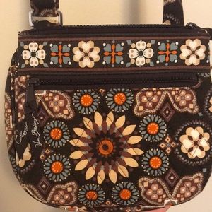 LIKE NEW ‼️ Vera Bradley mini hipster cross body